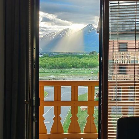 Apartment Fimm Велка Ломница Екстериор снимка