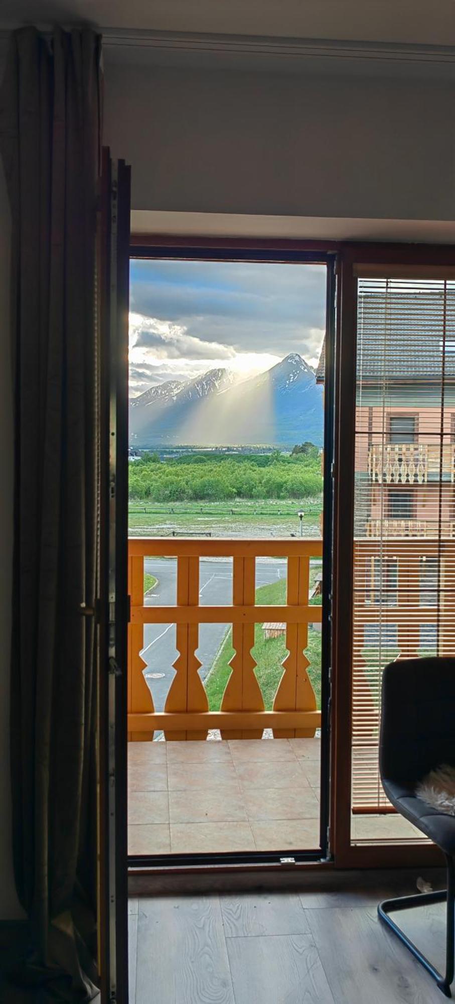 Apartment Fimm Велка Ломница Екстериор снимка